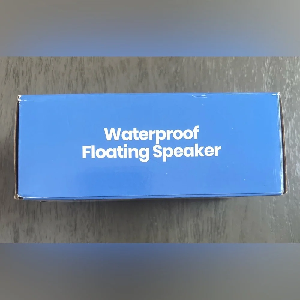 Waterproof floating speaker